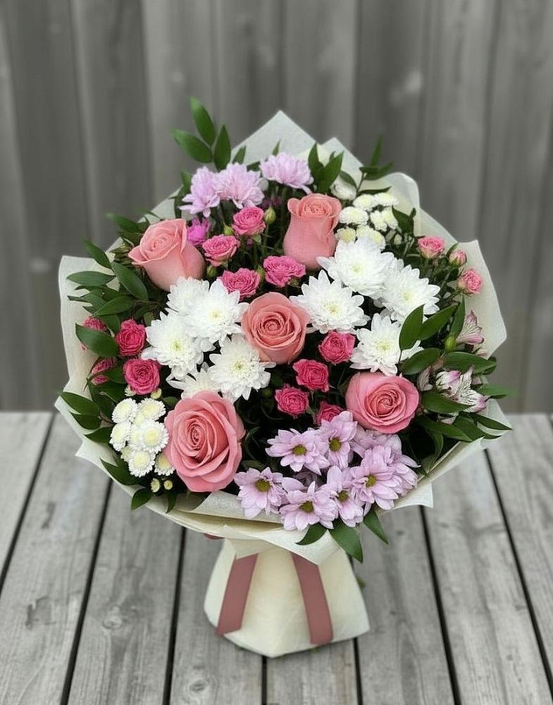 Букет цветов из: Альстромерии, Гвоздики, Розы и Хризантемы в Новотроицкой