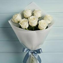 Букет 7 Белых роз Эдлесс Лав в Новотроицкой