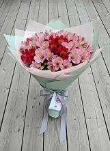Букет цветов из:  Альстромерии в Новотроицкой