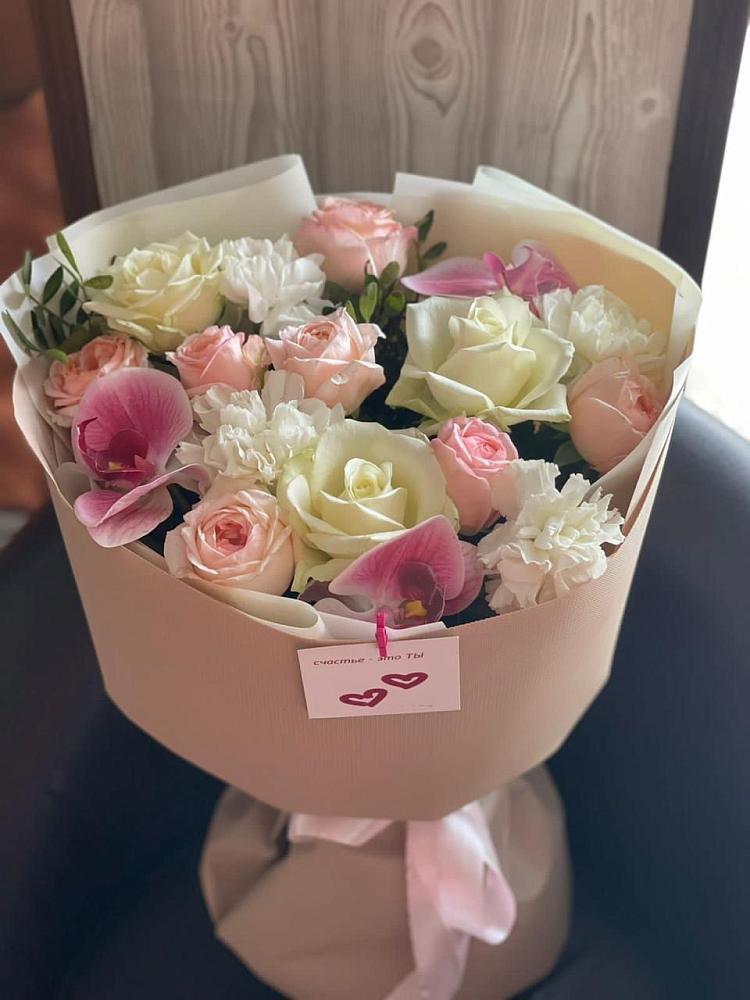 Букет цветов из: Орхидеи, Розы и Гвоздики в Новотроицкой