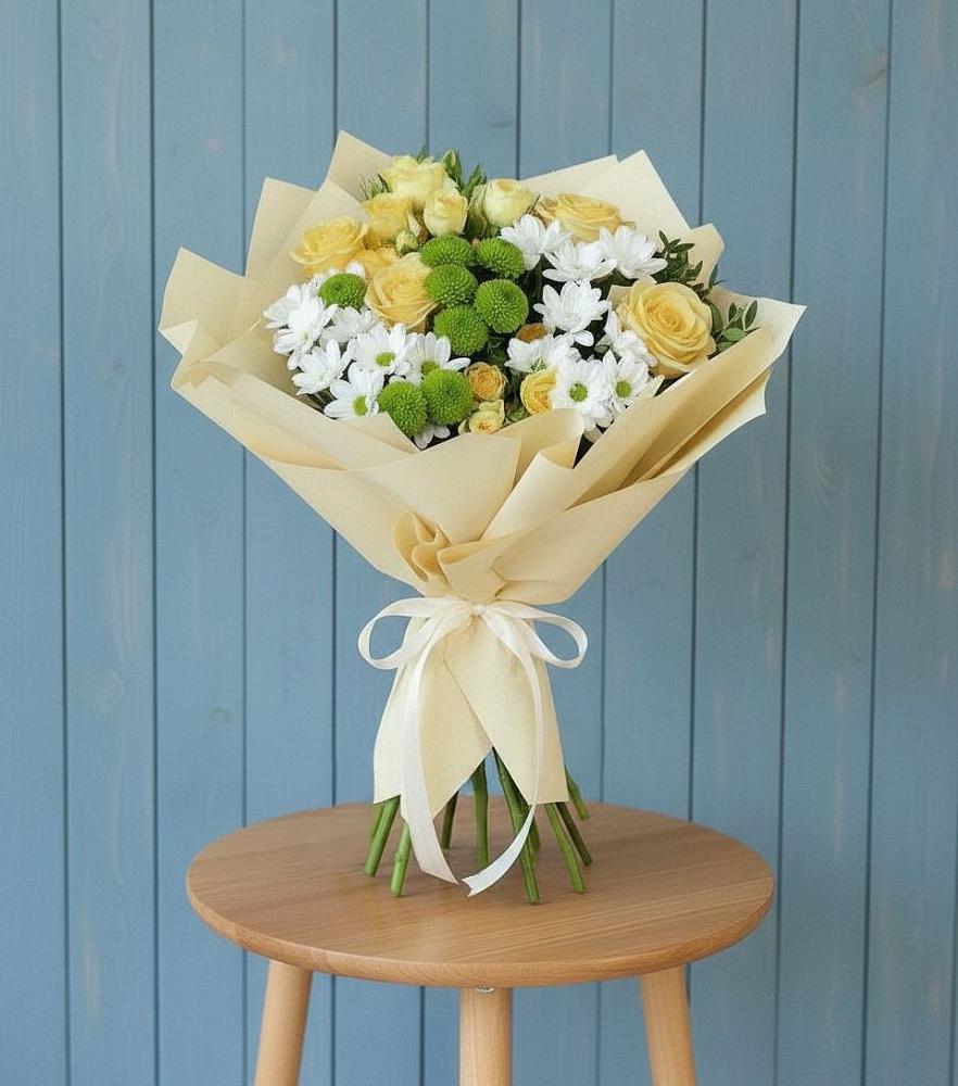 Букет цветов из: Хризантемы и Розы в Новотроицкой