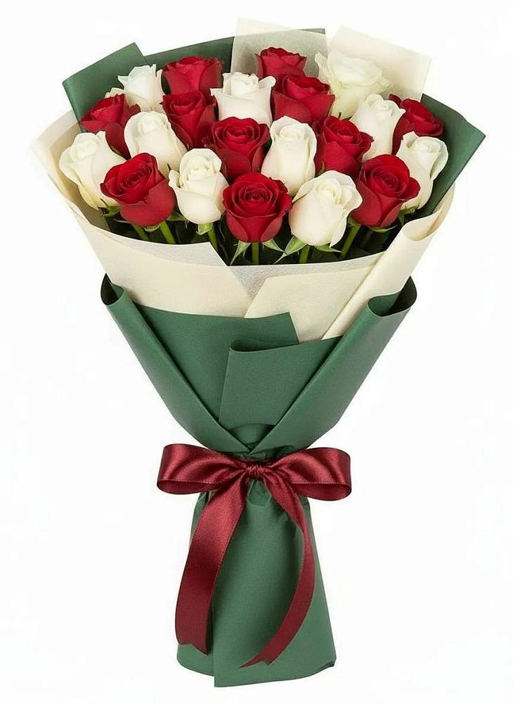 Букет Микс из красных и белых роз в Новотроицкой