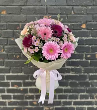 Букет цветов из:  Герберы и Хризантемы в Новотроицкой