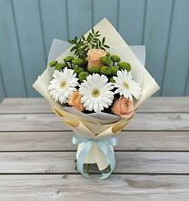 Букет цветов из:  Герберы, Розы и Хризантемы в Новотроицкой