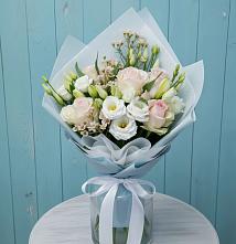 Букет цветов из:  Розы и Лизиантусы #REPLACE_PRED# Новотроицкой