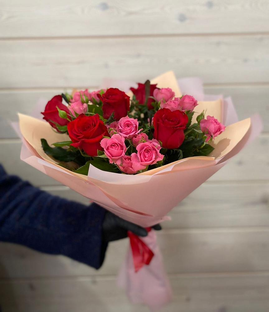 Букет цветов из: Розы в Новотроицкой