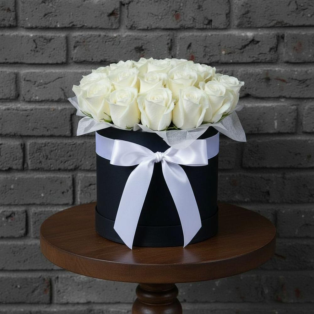 Цветочная композиция из Розы в шляпной коробке в Новотроицкой