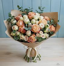 Букет цветов из:  Альстромерии и Розы в Новотроицкой
